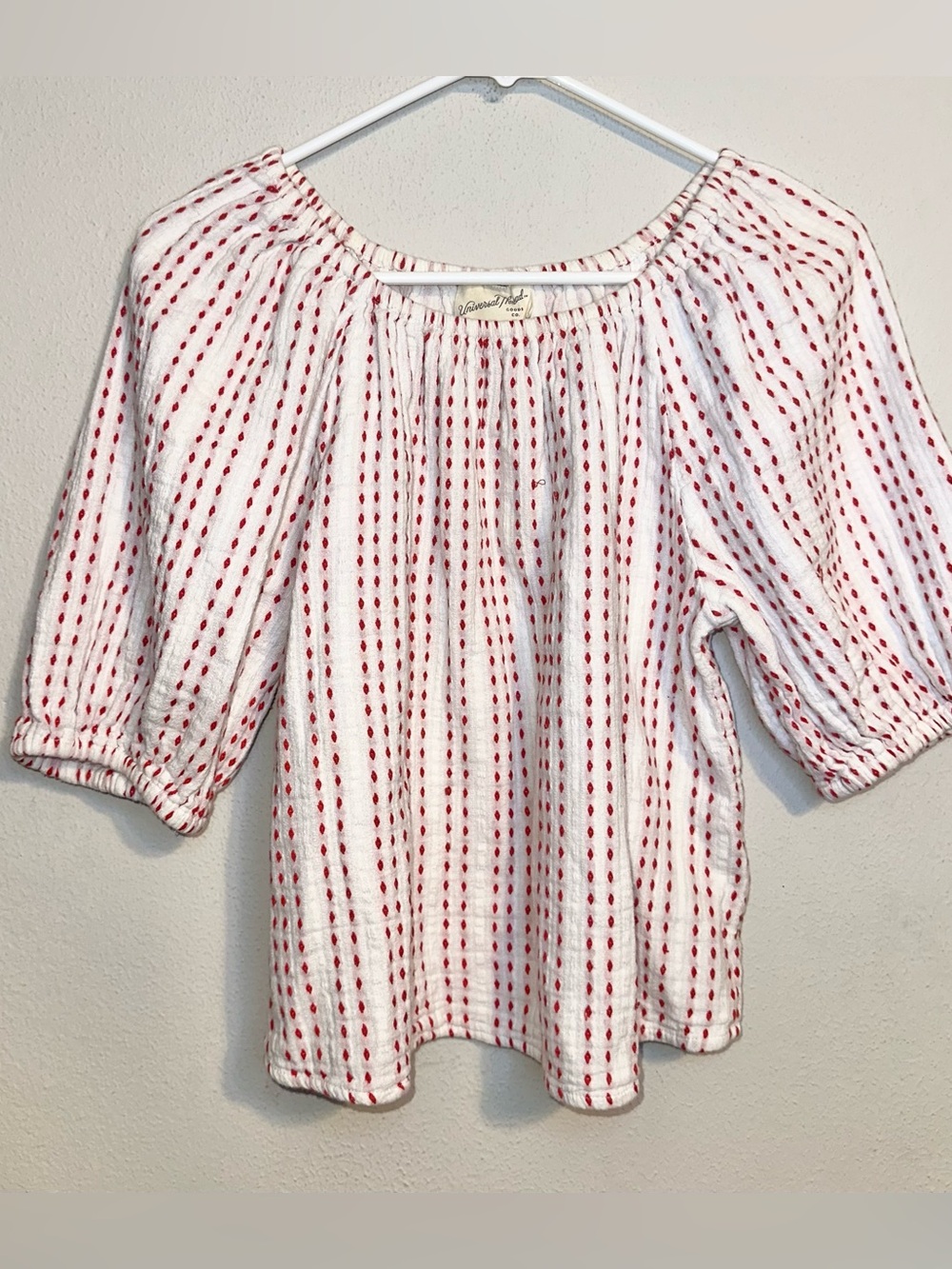 Universal Thread White Top with Red Stripe Dot Pattern